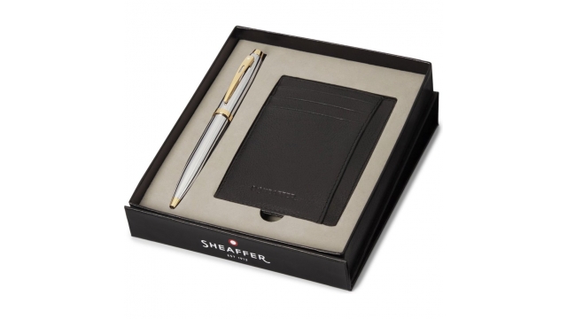 Sheaffer SF-G2934251-2 Balpen 300 M Giftset Bright Chrome Gold Tone + Creditcardhouder