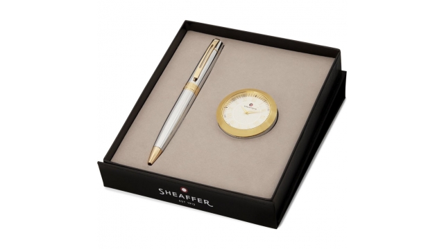 Sheaffer SF-G2934251-1 Balpen 300 M Giftset Bright Chrome Gold Tone Met Gold Plated + Tafelklok